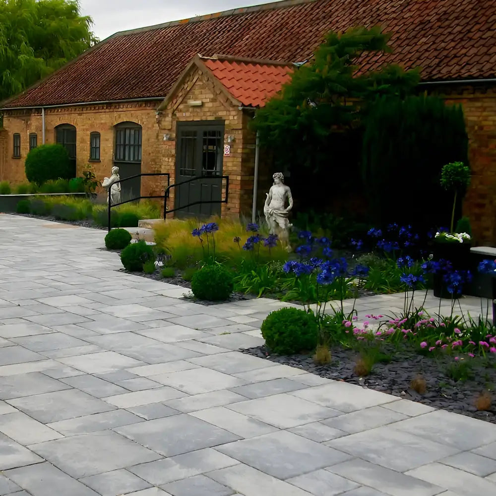 Super Random Bronte Weathered Stone Patio Paving Pack