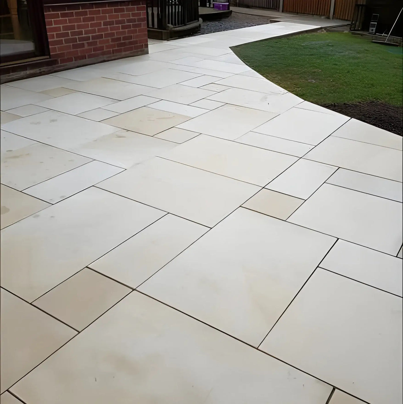 Ivory Mint Polished Indian Natural Sandstone Paving Pack 22mm Calibrated 9.9m2 Patio Kit