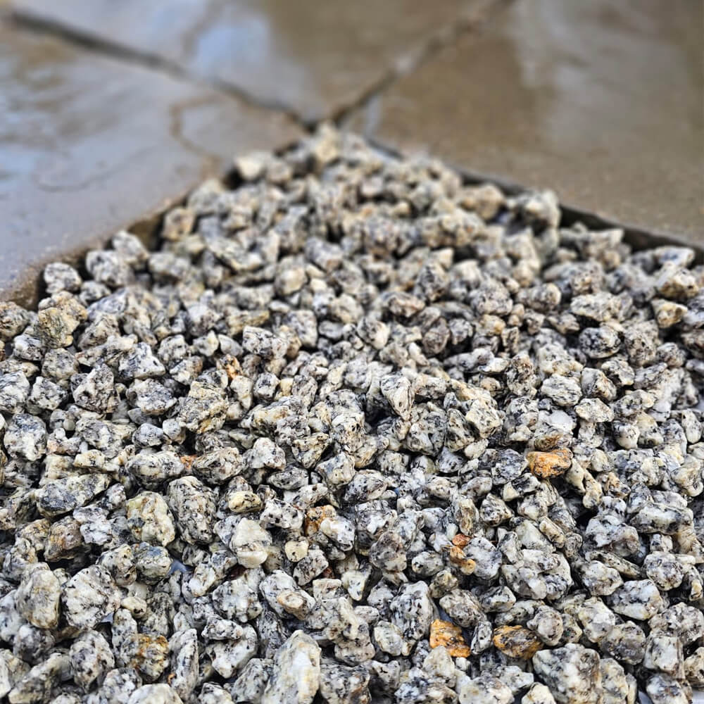 Dapple Grey 20mm Chippings Maxi Bag 25kg Gravel