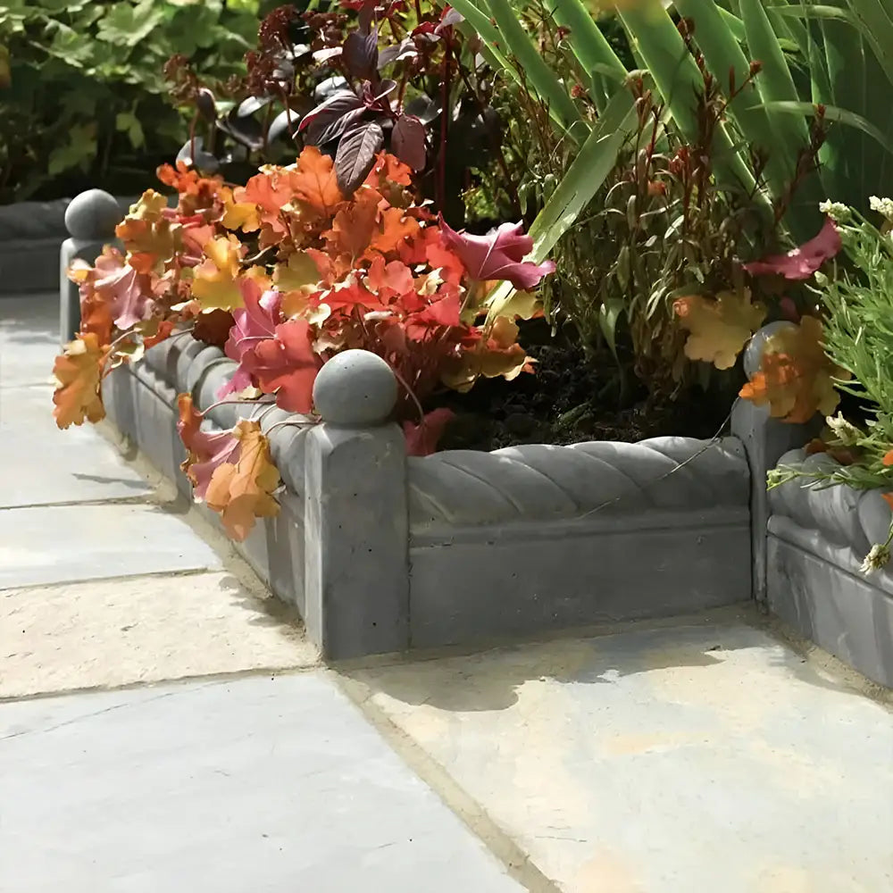 Rustic rope top corner garden edging Graphite