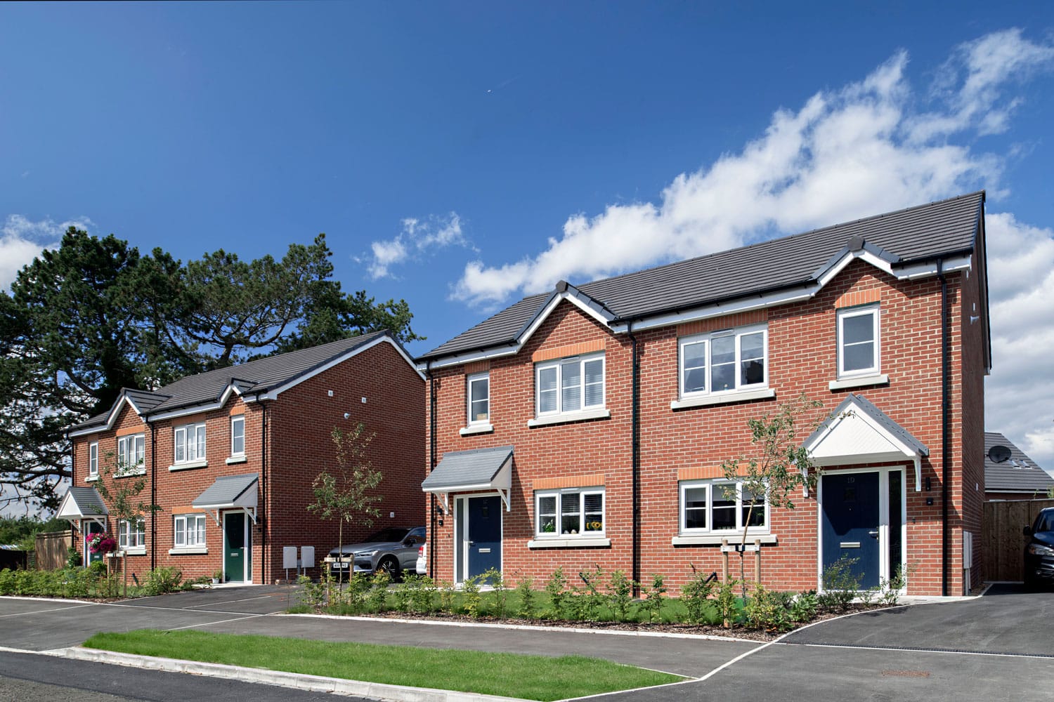 WREKIN DARK RED N/S