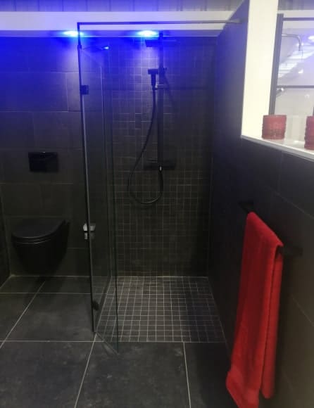 Black Walk In Shower Enclosure