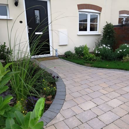 MELLIFONT RUSTIC COBBLE PAVER PACK 11.52m2 MELLIFONT RUSTIC COBBLE PAVER PACK 11.52m2