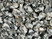 Decorative Chippings, Gravels & Pebbles: Silver Grey Chippings Bulk bag